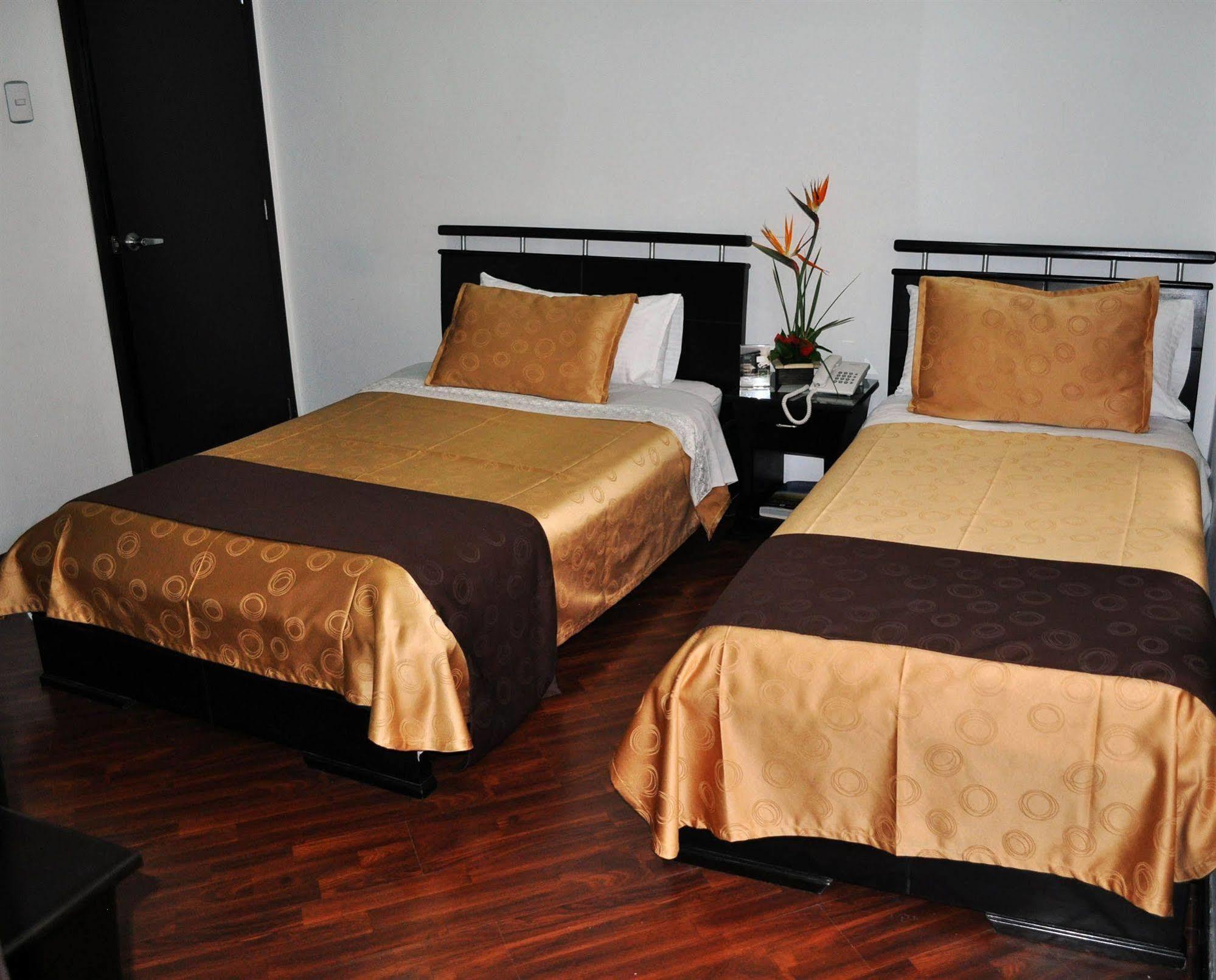 Hotel Quality Comfort House 波哥大 外观 照片